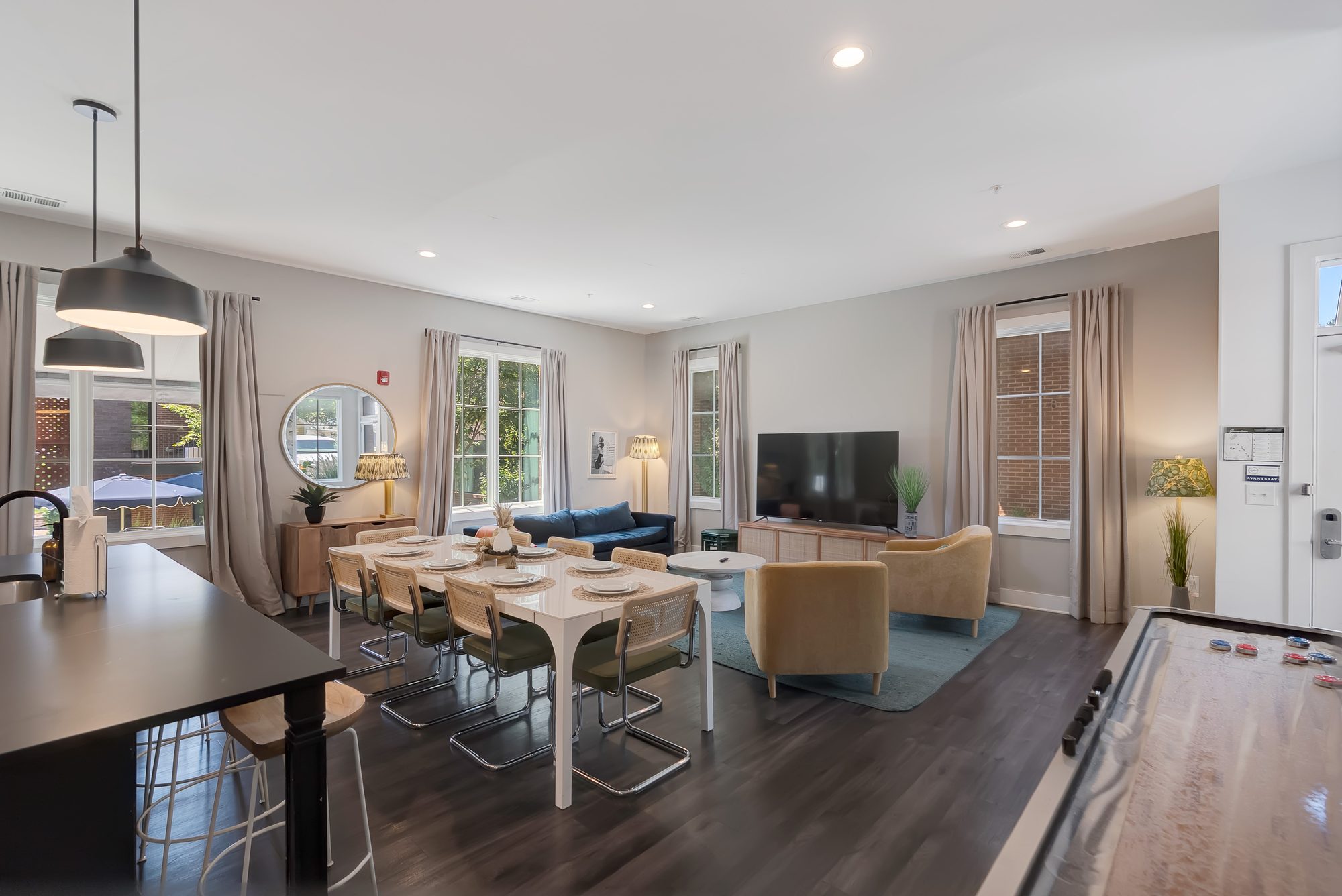 Magnolia accessible townhome dining